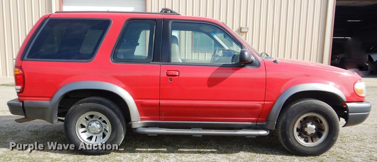 image for item GY9771 1999 Ford Explorer  SUV