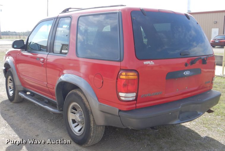 image for item GY9771 1999 Ford Explorer  SUV