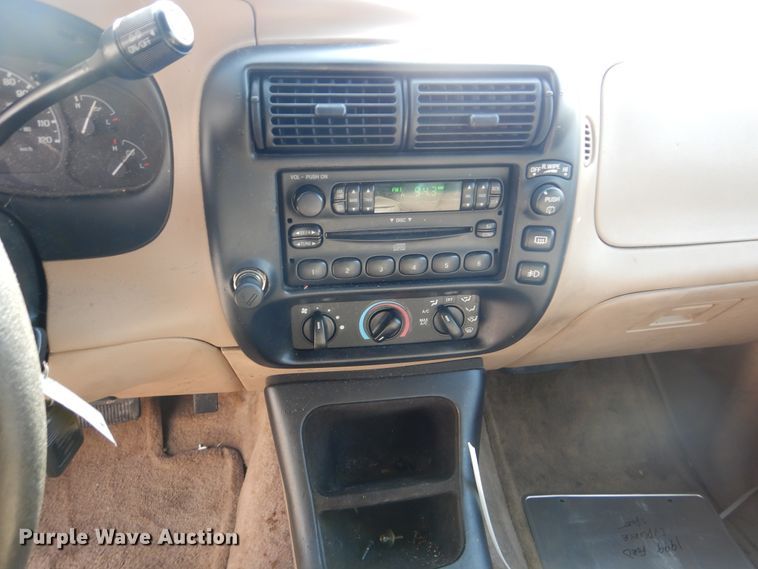 image for item GY9771 1999 Ford Explorer  SUV