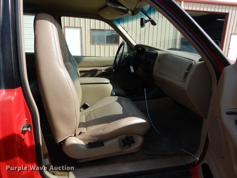 image for item GY9771 1999 Ford Explorer  SUV