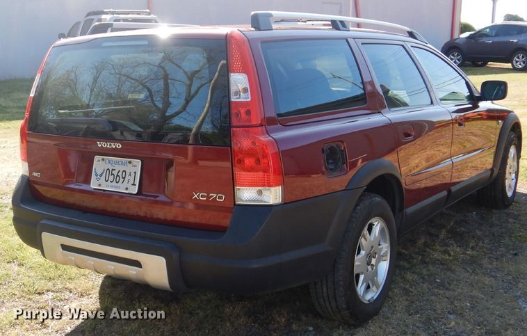 image for item GY9807 2005 Volvo XC70 Cross Country