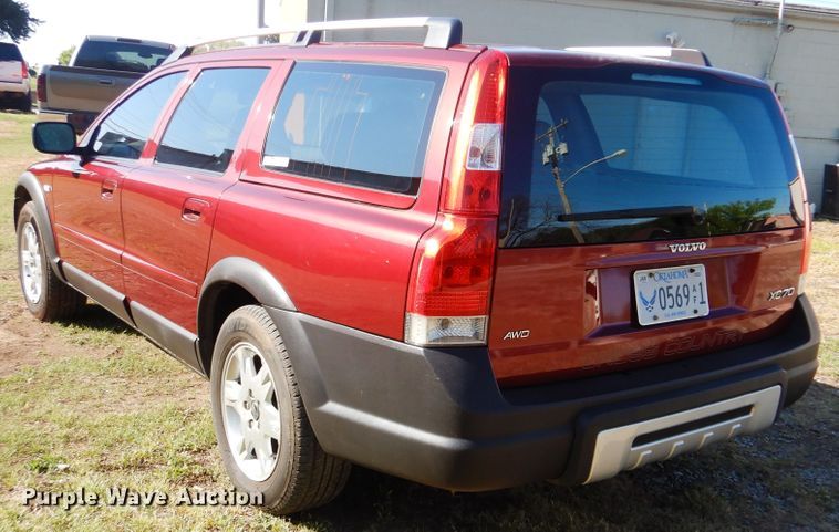 image for item GY9807 2005 Volvo XC70 Cross Country