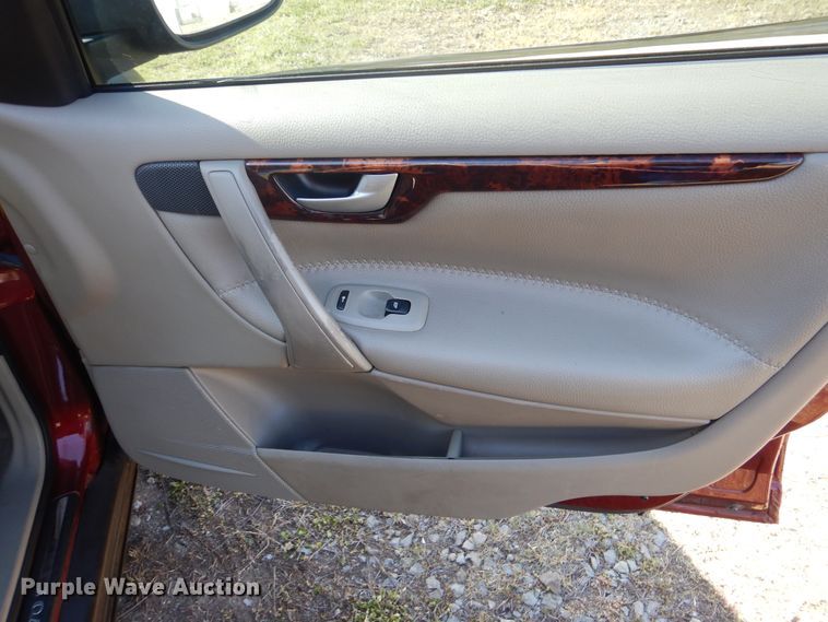 image for item GY9807 2005 Volvo XC70 Cross Country