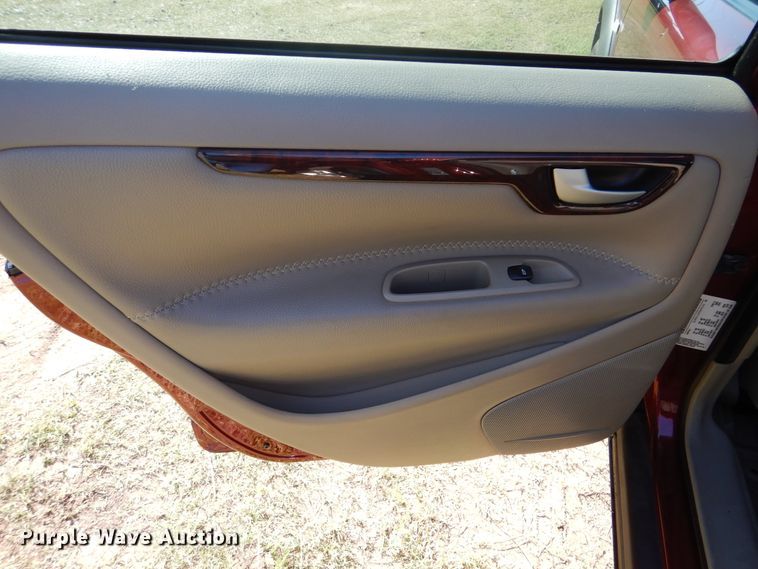 image for item GY9807 2005 Volvo XC70 Cross Country