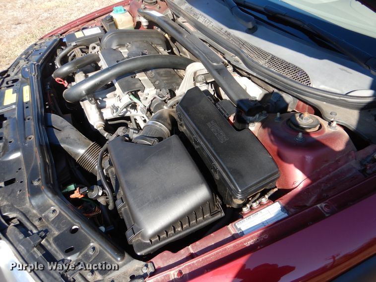 image for item GY9807 2005 Volvo XC70 Cross Country