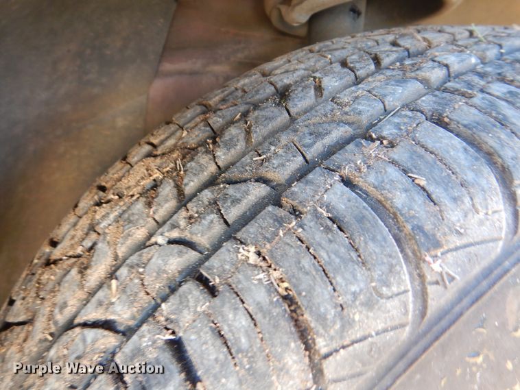 image for item GY9807 2005 Volvo XC70 Cross Country