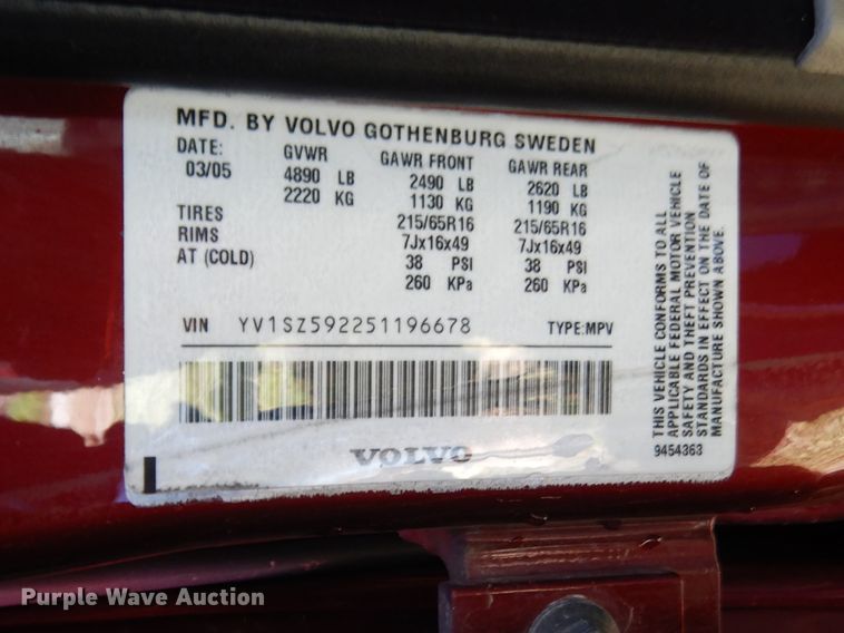 image for item GY9807 2005 Volvo XC70 Cross Country