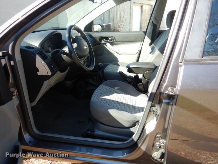 image for item GY9808 2007 Ford Focus SE