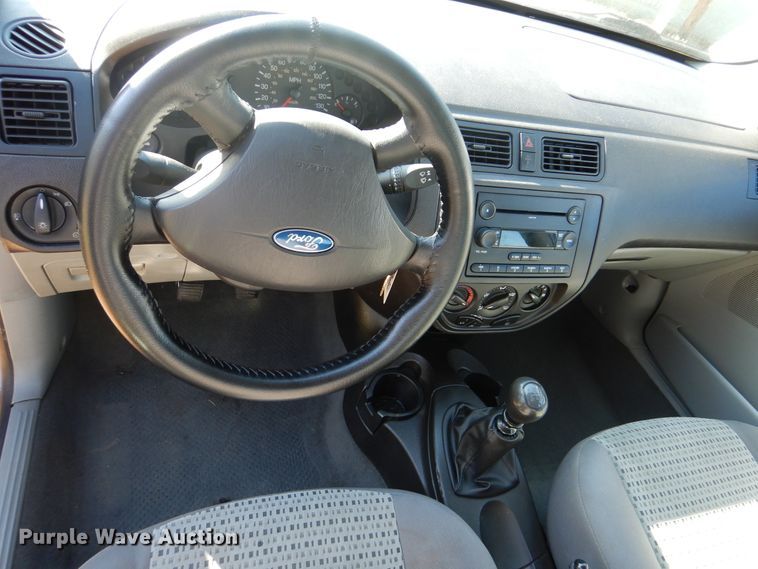 image for item GY9808 2007 Ford Focus SE