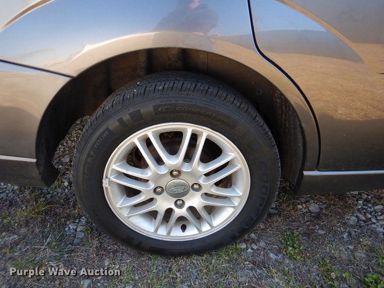 image for item GY9808 2007 Ford Focus SE