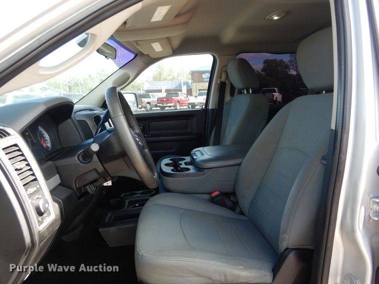 image for item HA9002 2013 Dodge Ram 1500  Crew Cab pickup truck