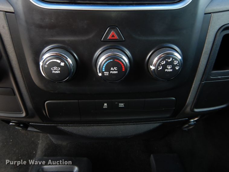 image for item HA9002 2013 Dodge Ram 1500  Crew Cab pickup truck