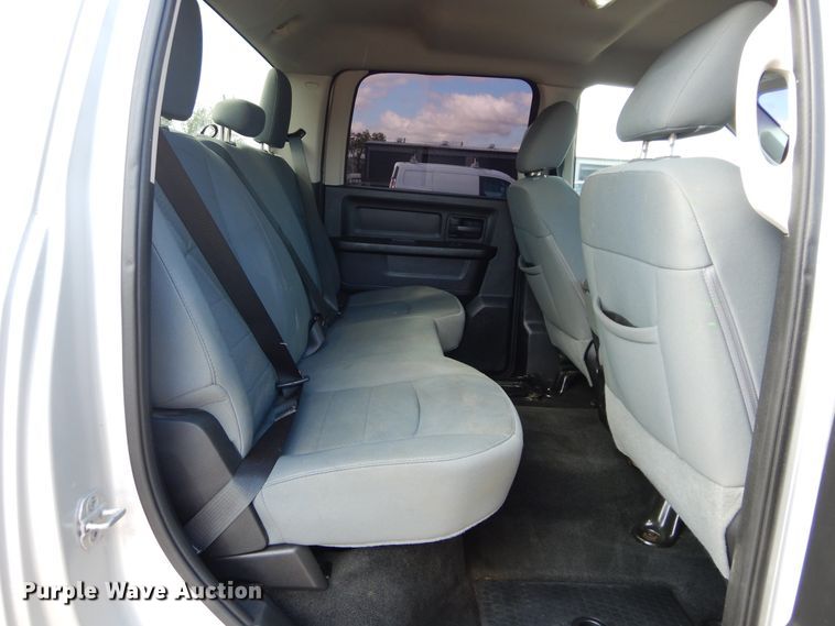 image for item HA9002 2013 Dodge Ram 1500  Crew Cab pickup truck