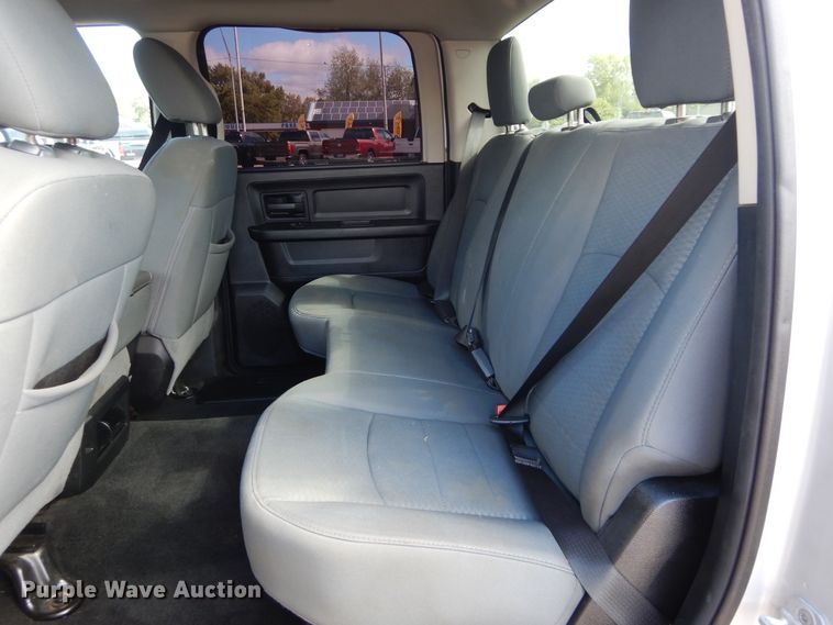 image for item HA9002 2013 Dodge Ram 1500  Crew Cab pickup truck