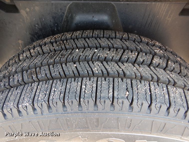 image for item HA9002 2013 Dodge Ram 1500  Crew Cab pickup truck