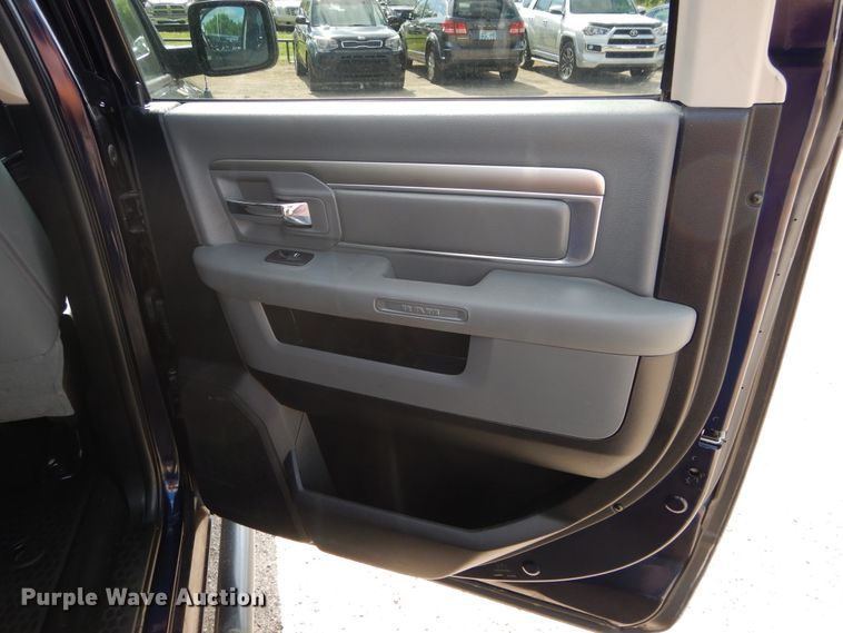 image for item HA9003 2013 Dodge Ram 1500  Crew Cab pickup truck