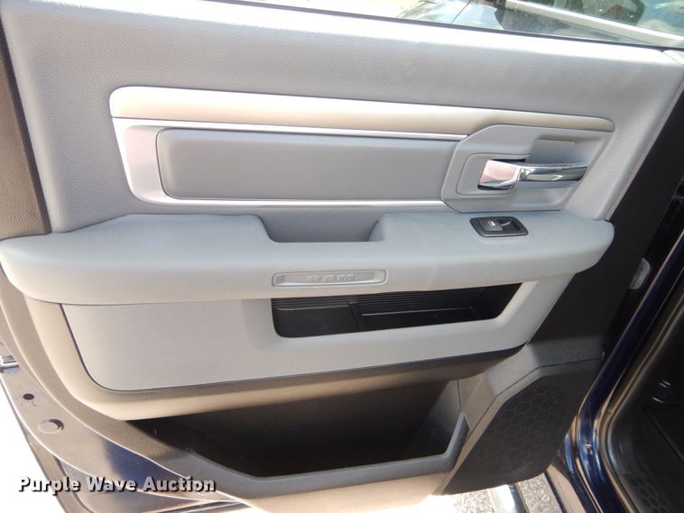 image for item HA9003 2013 Dodge Ram 1500  Crew Cab pickup truck