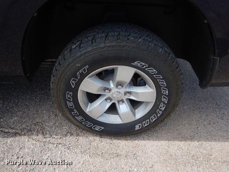 image for item HA9003 2013 Dodge Ram 1500  Crew Cab pickup truck