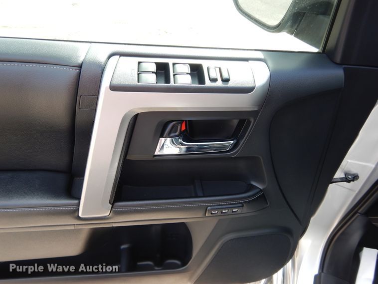 image for item HA9005 2015 Toyota 4Runner Limited  SUV