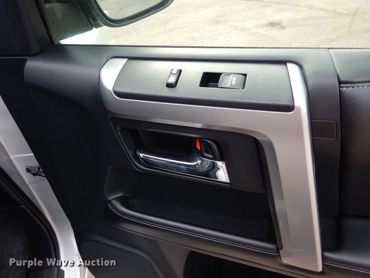 image for item HA9005 2015 Toyota 4Runner Limited  SUV