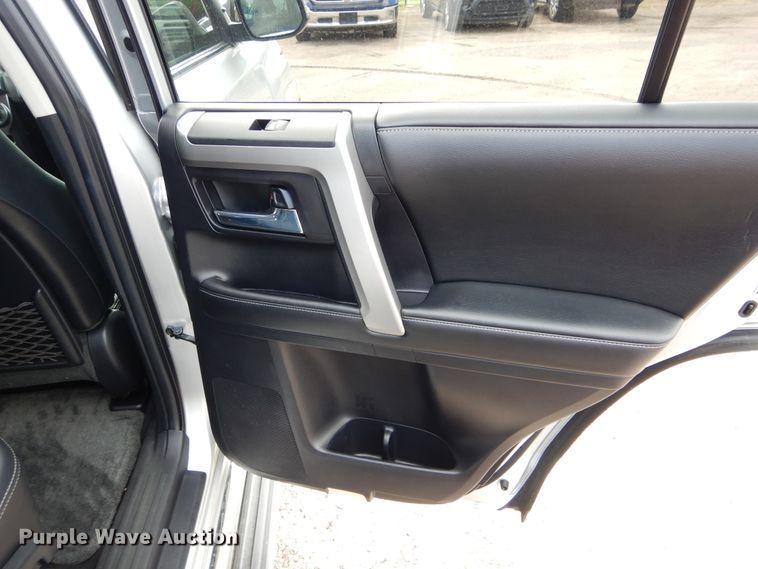 image for item HA9005 2015 Toyota 4Runner Limited  SUV