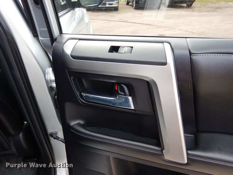 image for item HA9005 2015 Toyota 4Runner Limited  SUV