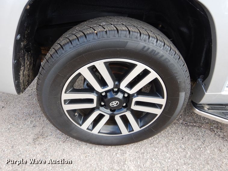 image for item HA9005 2015 Toyota 4Runner Limited  SUV