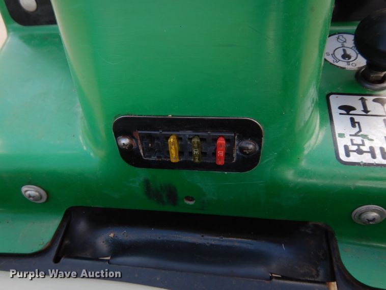 image for item HT9109 2000 Cushman Groom Master bunker rake