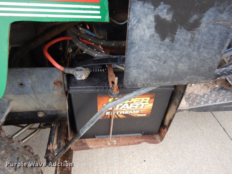 image for item HT9109 2000 Cushman Groom Master bunker rake