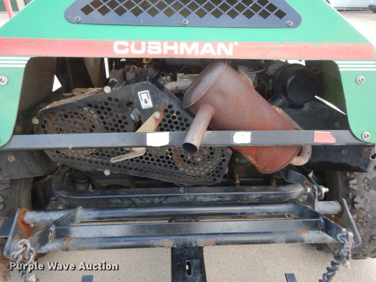 image for item HT9109 2000 Cushman Groom Master bunker rake