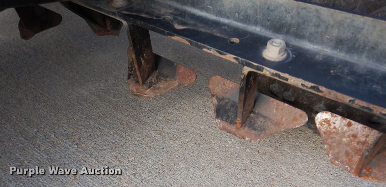 image for item HT9109 2000 Cushman Groom Master bunker rake