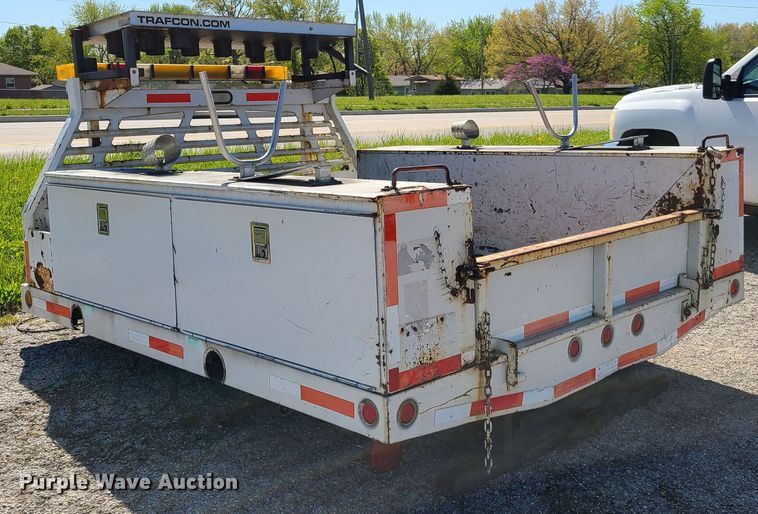 image for item L1410 9.5'L x 8'W flatbed