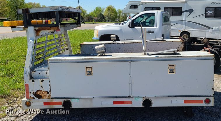 image for item L1410 9.5'L x 8'W flatbed