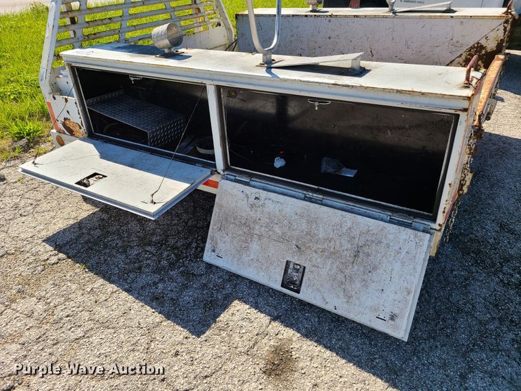 image for item L1410 9.5'L x 8'W flatbed