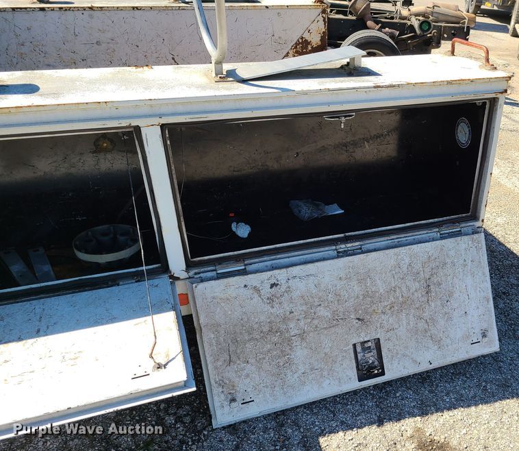 image for item L1410 9.5'L x 8'W flatbed