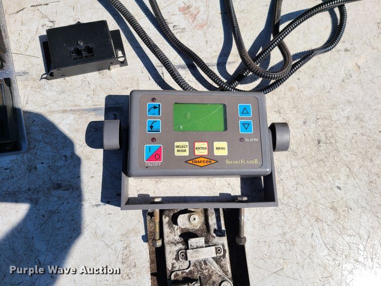 image for item L1410 9.5'L x 8'W flatbed