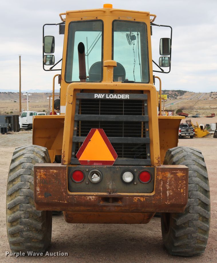 image for item DD6090 1988 Dresser 515B  wheel loader