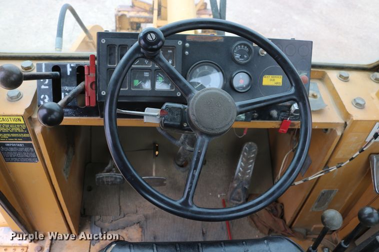 image for item DD6090 1988 Dresser 515B  wheel loader