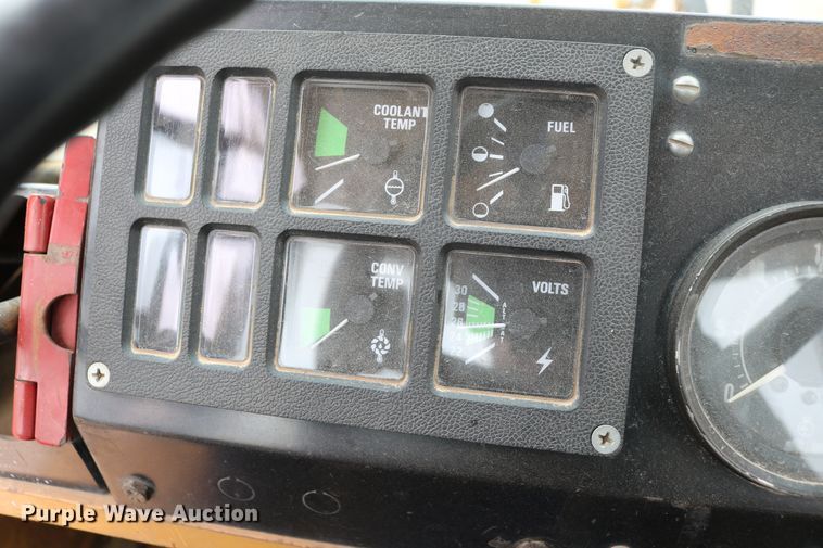 image for item DD6090 1988 Dresser 515B  wheel loader