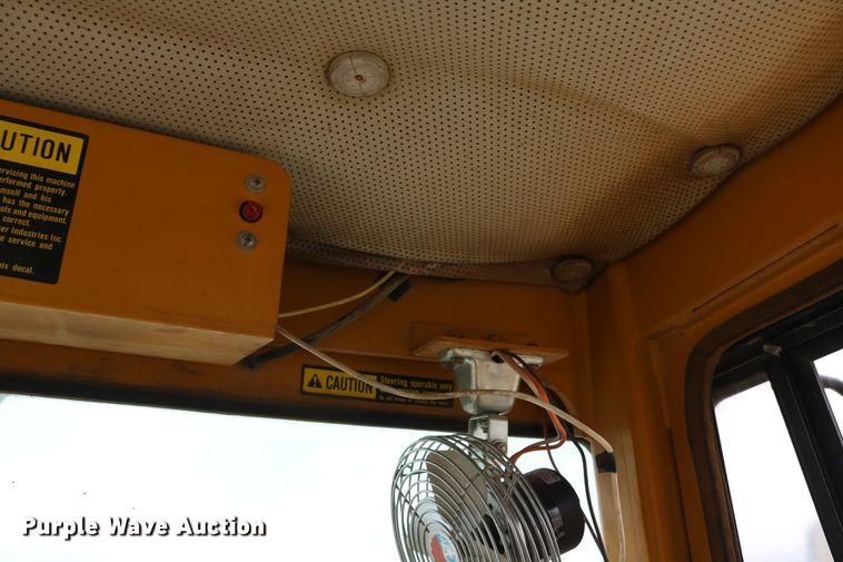 image for item DD6090 1988 Dresser 515B  wheel loader