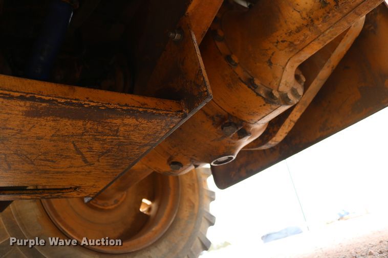 image for item DD6090 1988 Dresser 515B  wheel loader