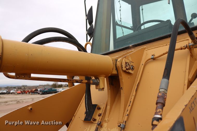 image for item DD6090 1988 Dresser 515B  wheel loader