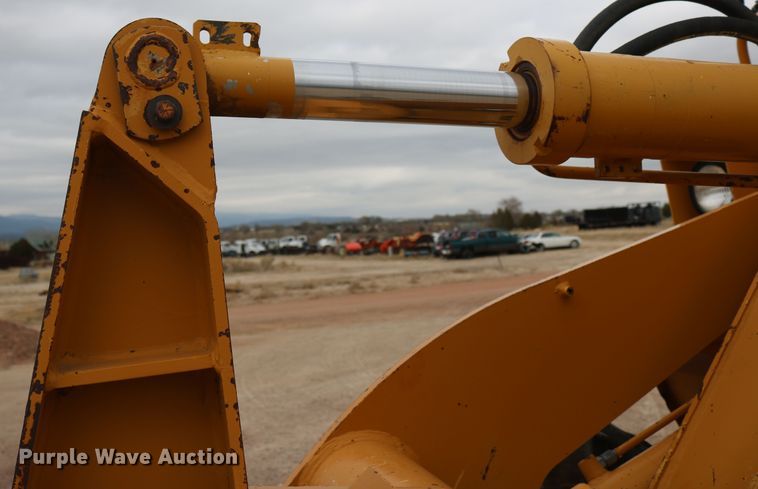 image for item DD6090 1988 Dresser 515B  wheel loader