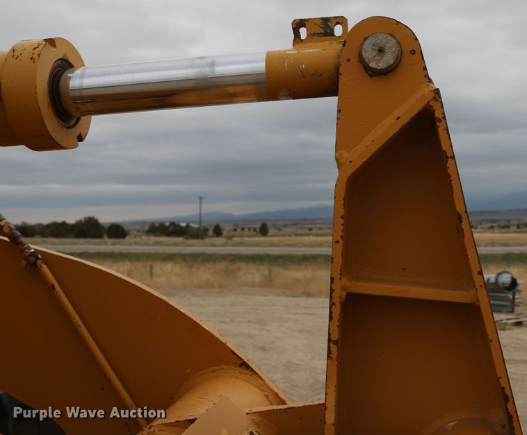 image for item DD6090 1988 Dresser 515B  wheel loader