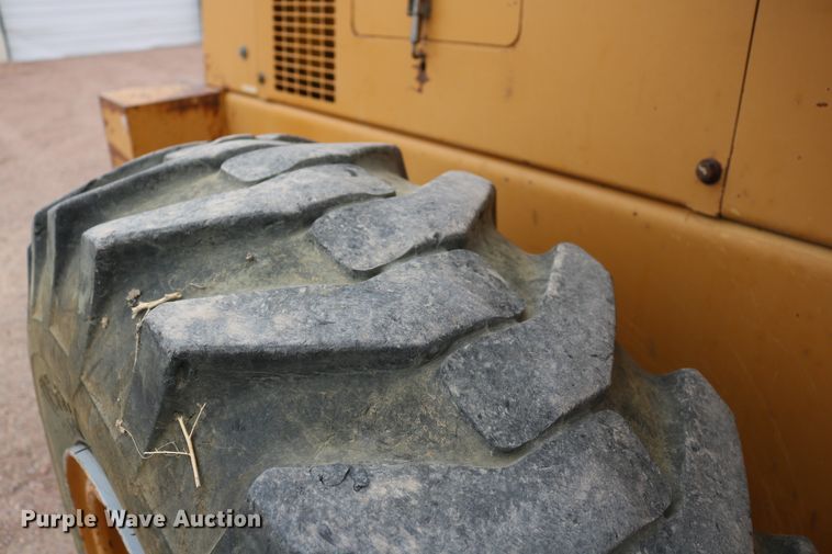 image for item DD6090 1988 Dresser 515B  wheel loader