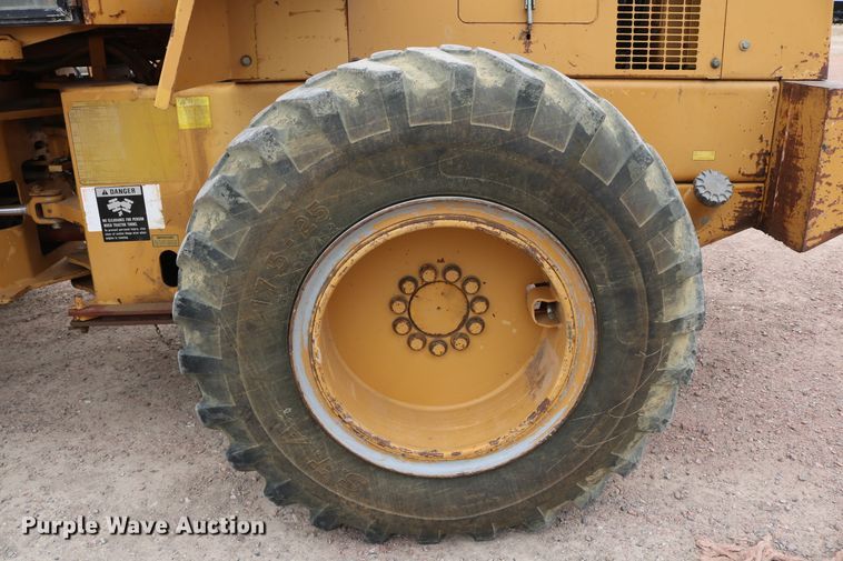 image for item DD6090 1988 Dresser 515B  wheel loader
