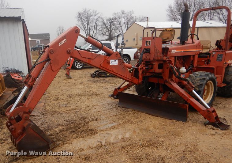 image for item DF3002 Ditch Witch A620 backhoe attachment