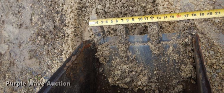 image for item DF3002 Ditch Witch A620 backhoe attachment