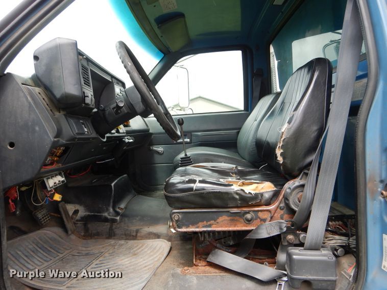 image for item DF3061 1997 GMC C8500 dump truck