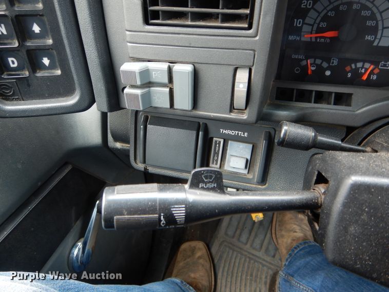 image for item DF3061 1997 GMC C8500 dump truck